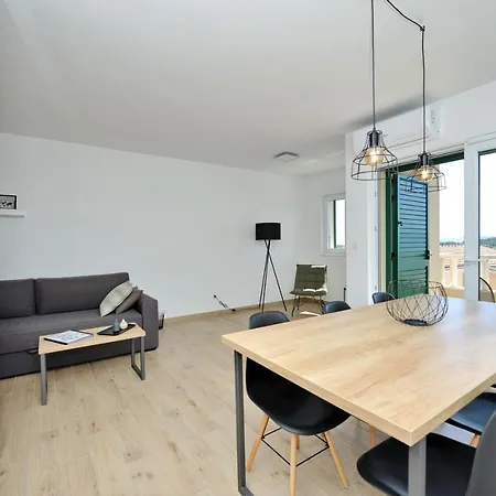 Apartament Teco *